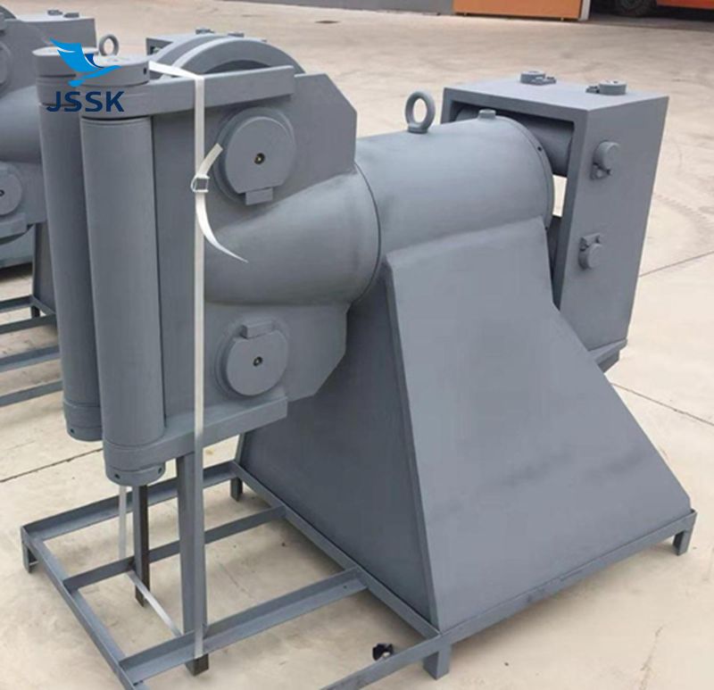 带滚柱旋转导缆器