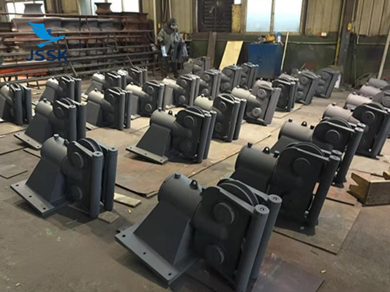 旋转导缆器（25~82）