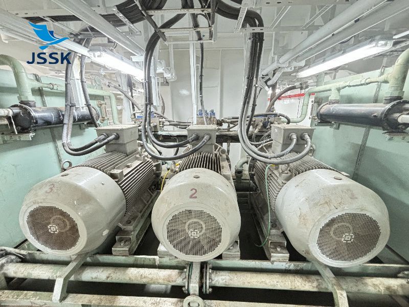 液压动力装置（机旁控制）