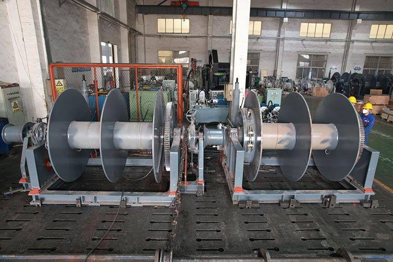 &phi;24mm液压锚机拖缆机